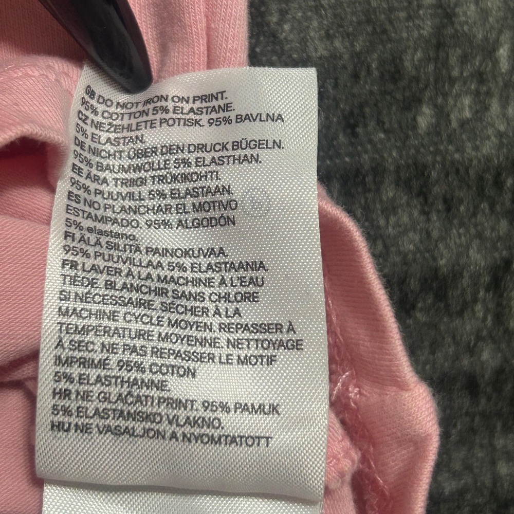H&M Divided women’s Size XS Selena Gomez Pink Graphic Tee(A273)✨ - Picture 13 of 16